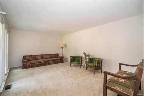 1020 Van Dyke Dr, Ballwin, MO 63011 photo 5