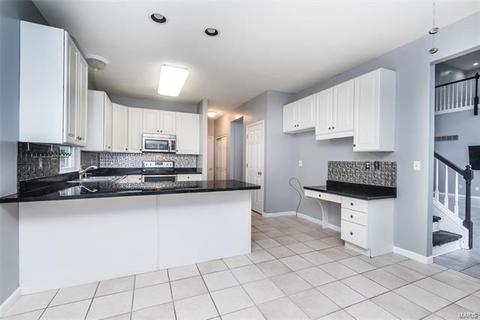 102 Chantry Dr, O'fallon, MO 63366 photo 14