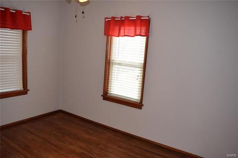 7136 Sharp Ave, Saint Louis, MO 63116 photo 8