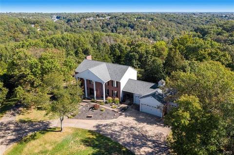 700 Saint Paul Rd, Ballwin, MO 63021 photo 2