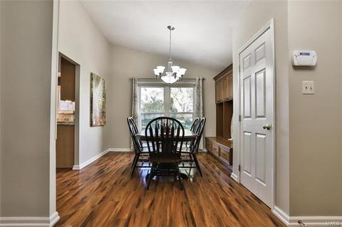 132 Hollybend Ct, Ballwin, MO 63021 photo 6
