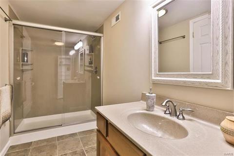 132 Hollybend Ct, Ballwin, MO 63021 photo 27