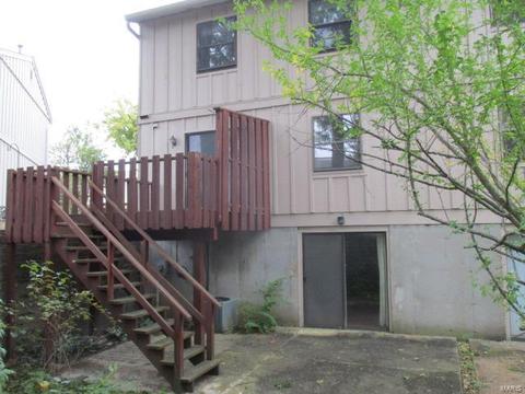 2360 Hidden Meadow Ln, Ballwin, MO 63021 photo 13