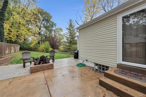4265 Ringer Rd, Saint Louis, MO 63129 photo 14