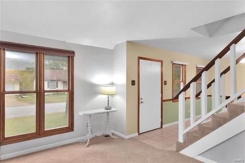 30 Fawn Mdws, Eureka, MO 63025 photo 3