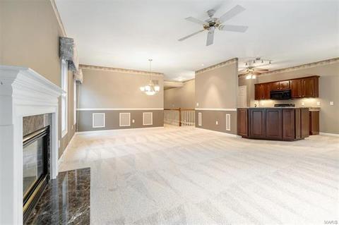 5723 Hillcamp Ct, Saint Louis, MO 63128 photo 5