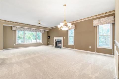 5723 Hillcamp Ct, Saint Louis, MO 63128 photo 3