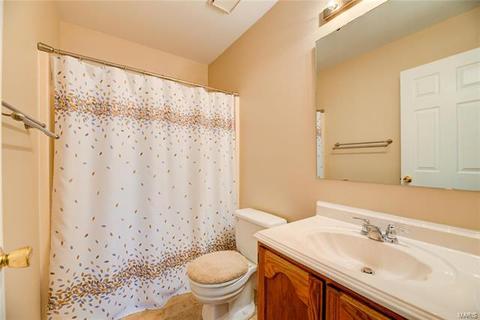 1914 Strawberry Ridge Dr, Ballwin, MO 63021 photo 17