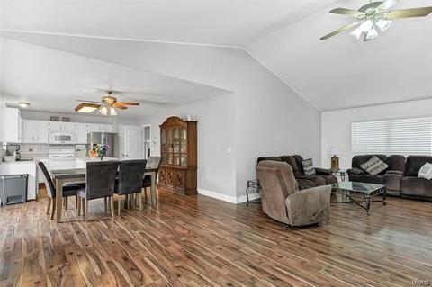 4 Royallmill Ct, O'fallon, MO 63368 photo 4