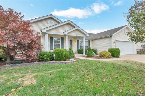 4 Royallmill Ct, O'fallon, MO 63368 photo 2