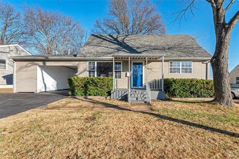 416 Chamberlin Dr, Ballwin, MO 63021 photo 1