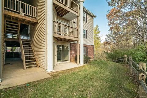717 Ridgeside Dr #A, Ballwin, MO 63021 photo 2