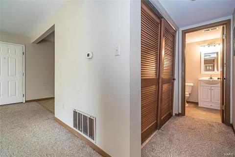 717 Ridgeside Dr #A, Ballwin, MO 63021 photo 17