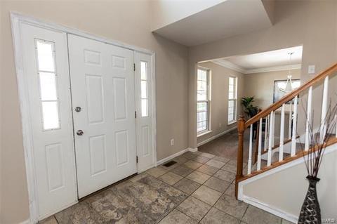 617 Avondale Dr, Saint Peters, MO 63376 photo 2