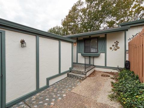983 Claygate Ct, Manchester, MO 63021 photo 3
