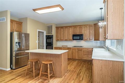 17529 Radcliffe Pl, Wildwood, MO 63025 photo 11
