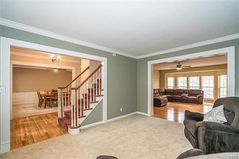 17529 Radcliffe Pl, Wildwood, MO 63025 photo 5