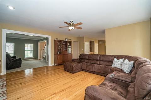 17529 Radcliffe Pl, Wildwood, MO 63025 photo 7