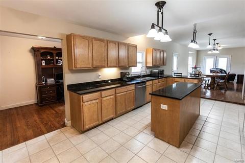 884 Sulphur Spring Rd, Manchester, MO 63021 photo 9