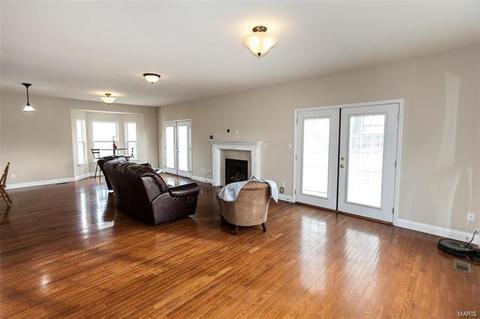 884 Sulphur Spring Rd, Manchester, MO 63021 photo 5