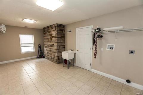 884 Sulphur Spring Rd, Manchester, MO 63021 photo 15