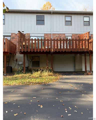 2336 Hidden Meadow Ln, Ballwin, MO 63021 photo 3