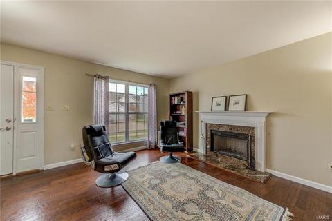114 Chantry Dr, O'fallon, MO 63366 photo 8
