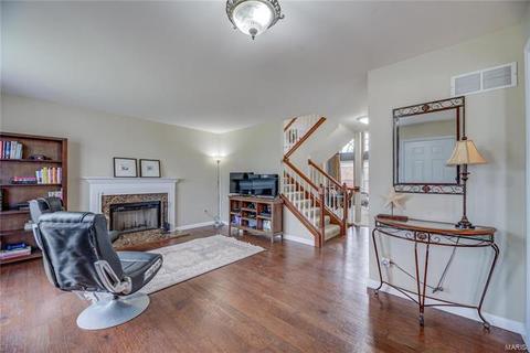 114 Chantry Dr, O'fallon, MO 63366 photo 9
