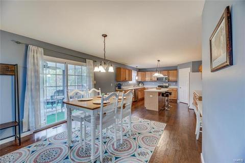 114 Chantry Dr, O'fallon, MO 63366 photo 5