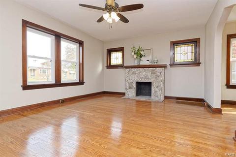 3908 Eiler St, Saint Louis, MO 63116 photo 2