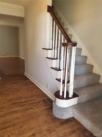 5472 Fireleaf, Saint Louis, MO 63129 photo 2