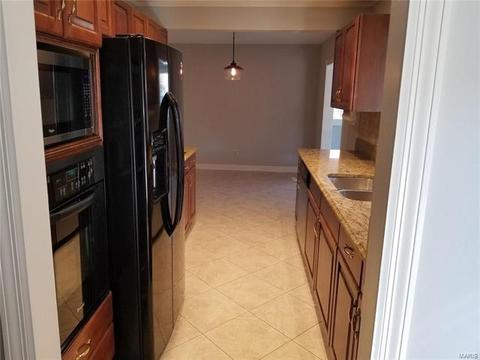 5472 Fireleaf, Saint Louis, MO 63129 photo 8