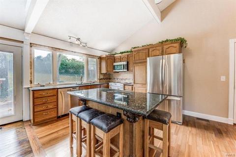 1272 Lombez, Manchester, MO 63021 photo 2