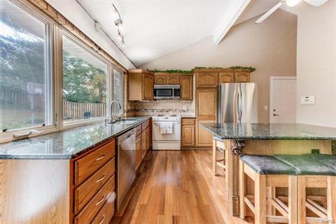 1272 Lombez, Manchester, MO 63021 photo 4