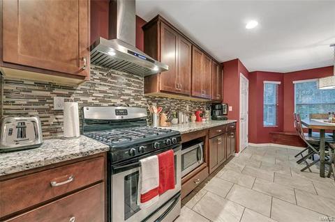 906 Bridle Path Ln, O'fallon, MO 63366 photo 6