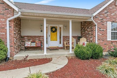 906 Bridle Path Ln, O'fallon, MO 63366 photo 2
