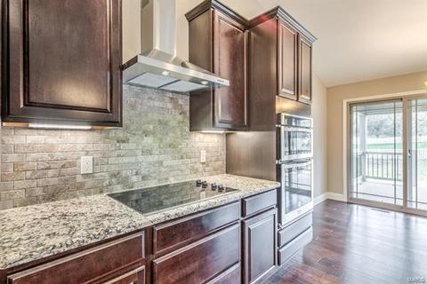 129 New Ballwin Rd, Ballwin, MO 63021 photo 8