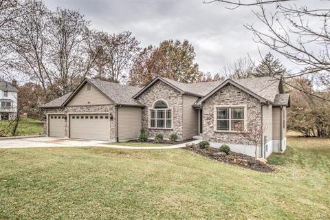 129 New Ballwin Rd, Ballwin, MO 63021 photo 1