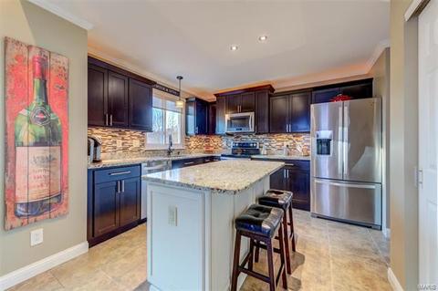 1155 Oak Borough, Ballwin, MO 63021 photo 12