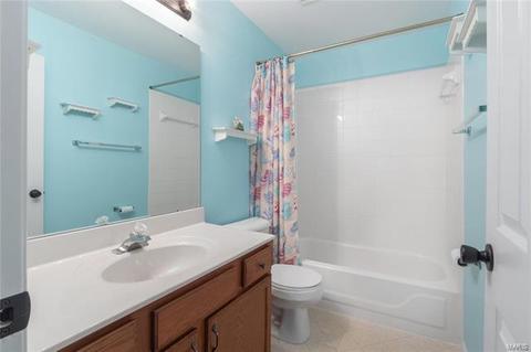 1643 Timber Hollow Dr, Wildwood, MO 63011 photo 19