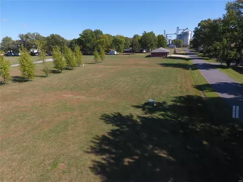 713 Rutter St, Saint Libory, IL 62282 photo 1