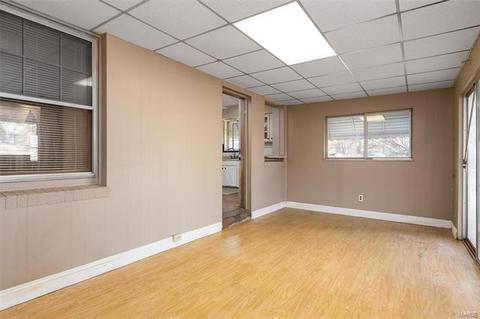 9027 Mcnulty Dr, Saint Louis, MO 63114 photo 20