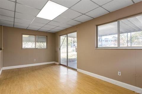 9027 Mcnulty Dr, Saint Louis, MO 63114 photo 21