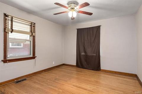 9027 Mcnulty Dr, Saint Louis, MO 63114 photo 24