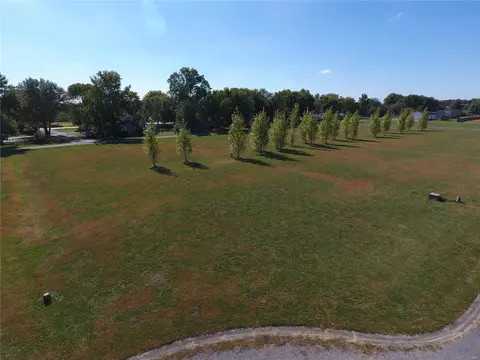 712 St Charles Ave, Saint Libory, IL 62282 photo 1