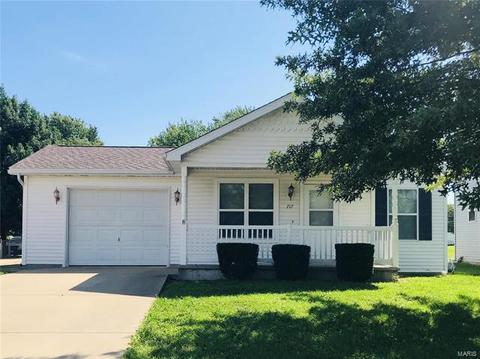 717 E Washington, Pana, IL 62557 photo 1