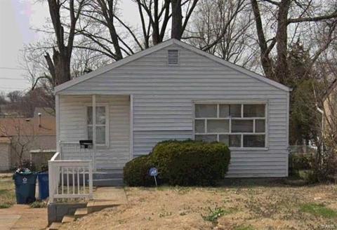 6105 Evergreen Blvd, Saint Louis, MO 63134 photo 1