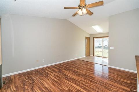 1318 War Bonnet Dr, O'fallon, MO 63366 photo 5