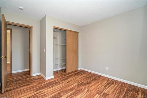 1318 War Bonnet Dr, O'fallon, MO 63366 photo 16