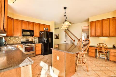 7 Worcester Ct, O'fallon, MO 63366 photo 8